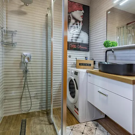 Stunning In With Kitchen * Medulin
